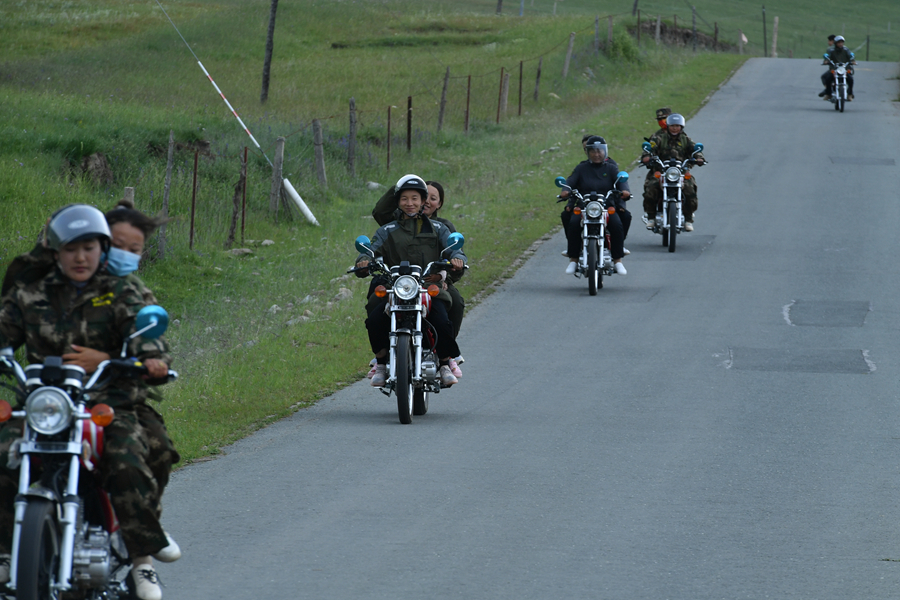 【顯影中國】生態(tài)管護(hù)&ldquo;娘子軍&rdquo; 這群小姐姐真颯！
